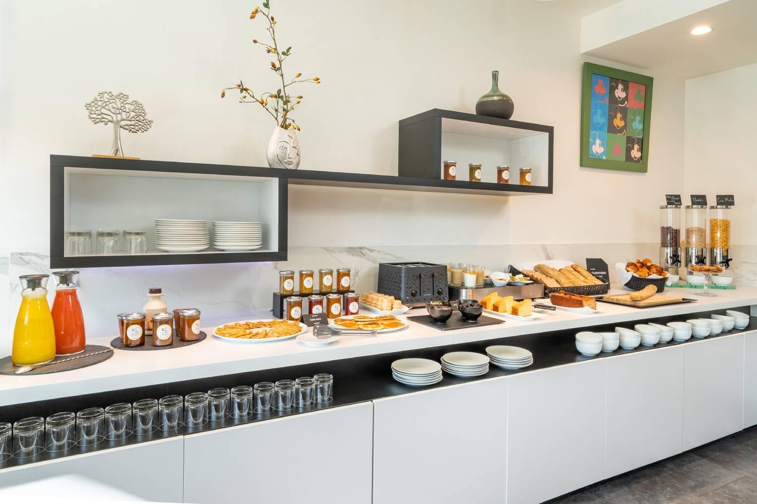 Petit-déjeuner | Best Western Plus Central Park La Rochelle