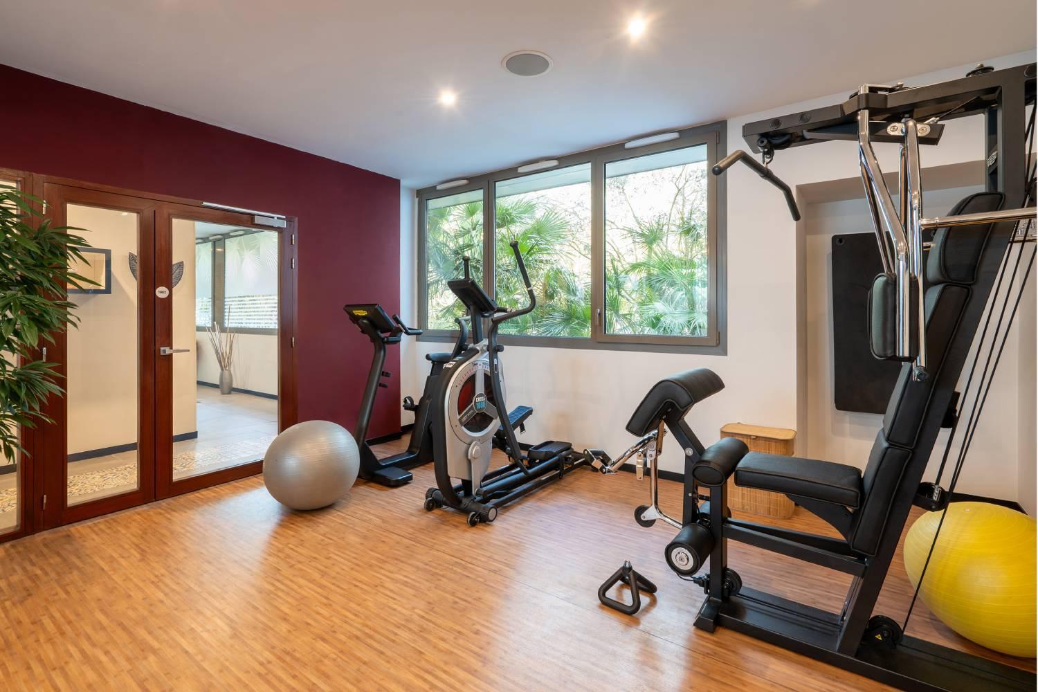 Salle de fitness | Best Western Plus Central Park La Rochelle