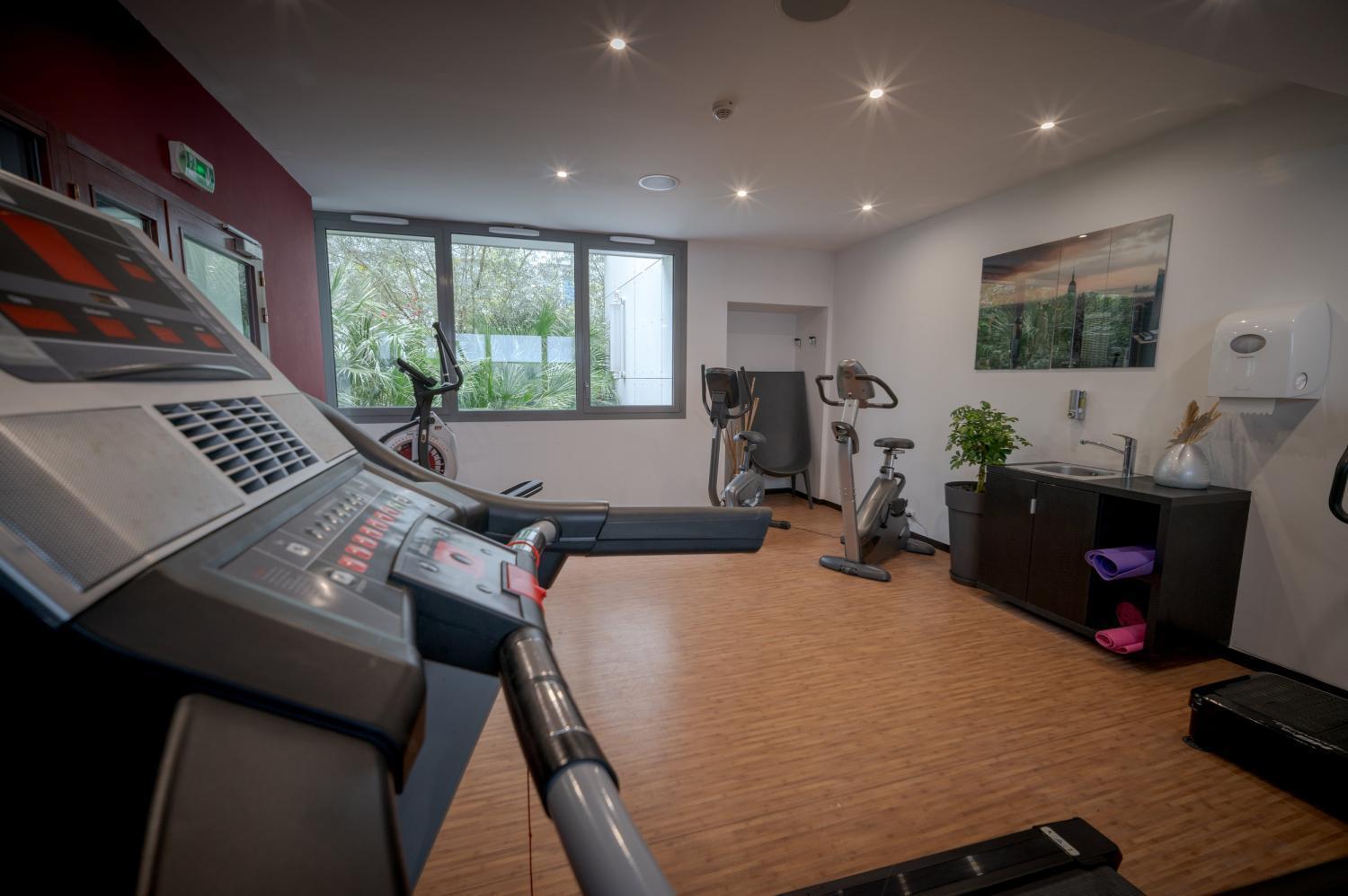 Salle de fitness | Best Western Plus Central Park La Rochelle